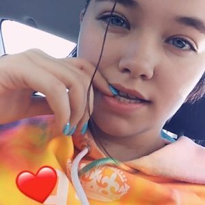 Meet your Posher, Aedily